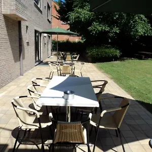 Apartment Budget Flats, Brussels